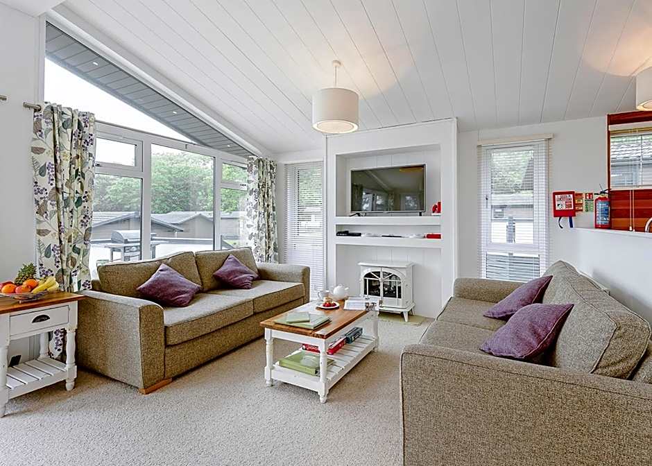 Woodside Coastal Retreat