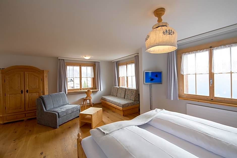 Hotel Garni Postigliun Andiast