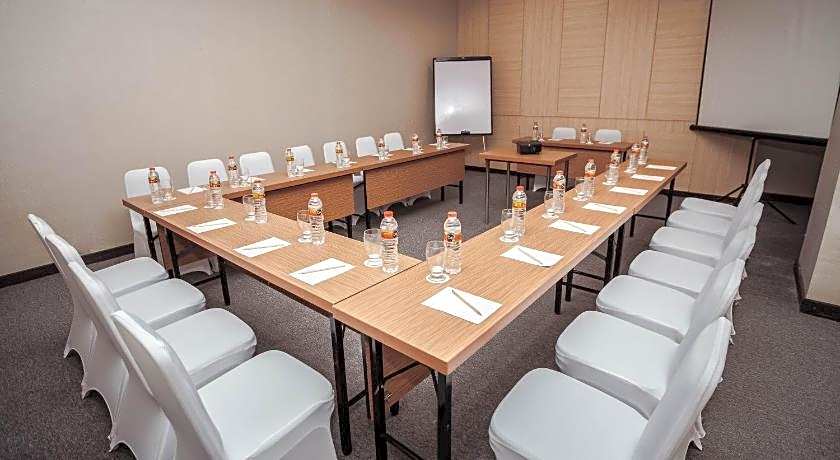 Whiz Prime Hotel Sudirman Makassar