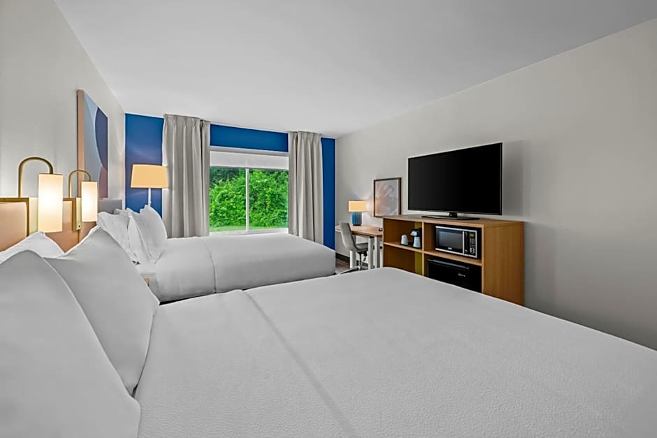 Spark by Hilton Brunswick