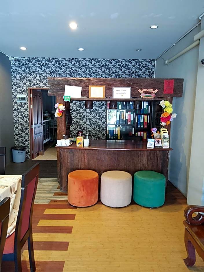 Fueangfu Home Hostel