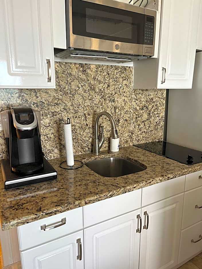 Island Inn unit 315