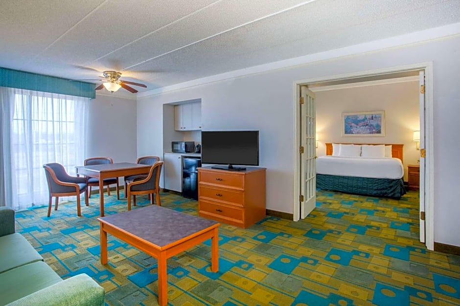 La Quinta Inn & Suites by Wyndham Norfolk Virginia Beach