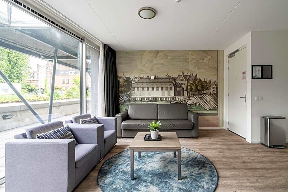 YAYS Amsterdam Prince Island by Numa