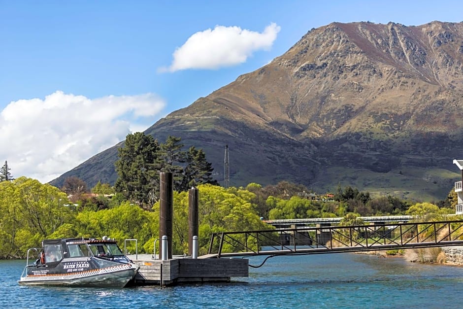 Hilton Queenstown Resort & Spa