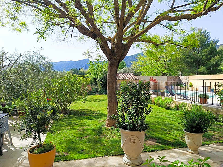 Chambre D Hotes La Dragonne – Maubec, UT