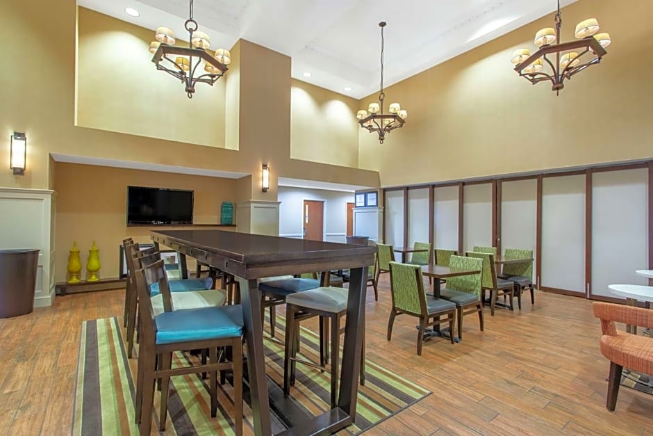 Hampton Inn By Hilton & Suites Albany-Airport, NY