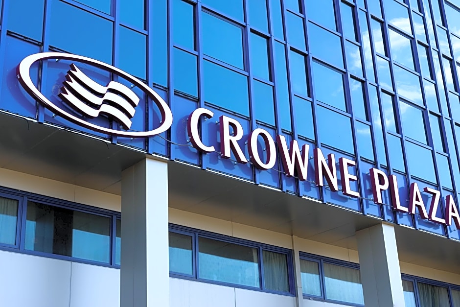 Crowne Plaza JFK Airport New York City, an IHG Hotel