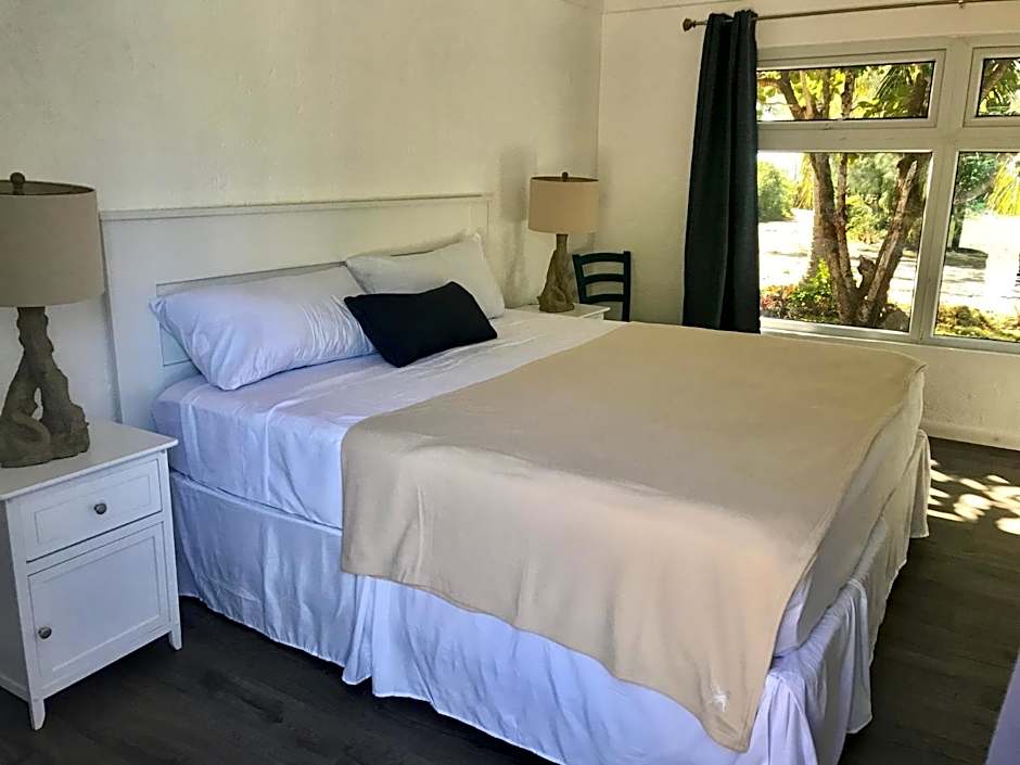 The Sunset Cove and Rainbow Room