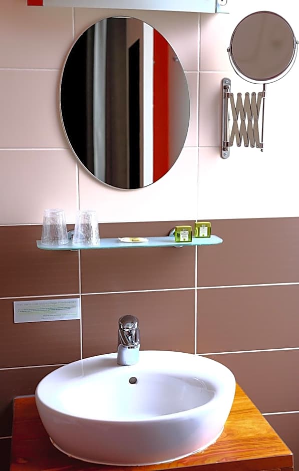 Hôtel De France - Restaurant L'insolite