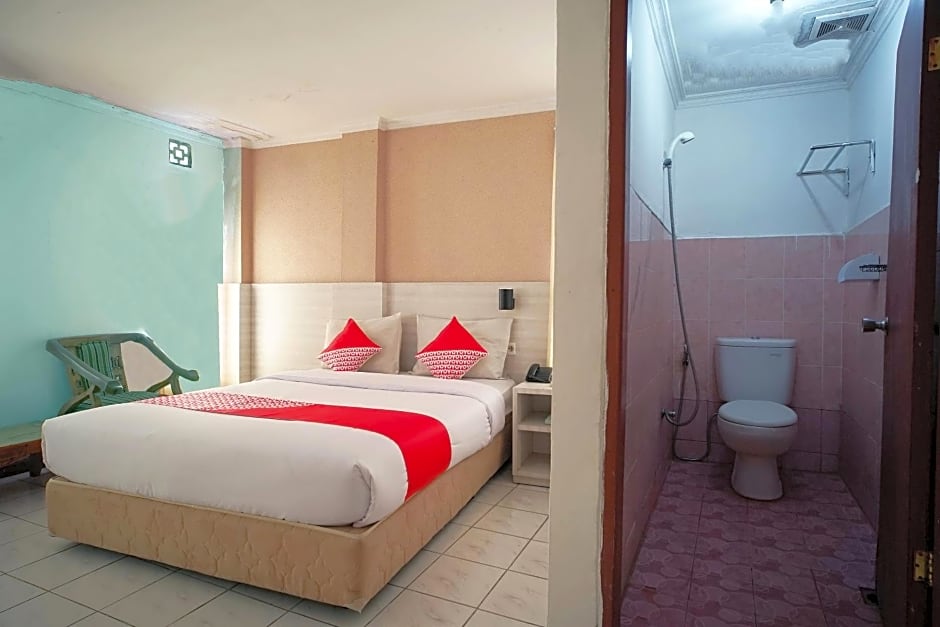 Collection O 2885 Hemra Hotel