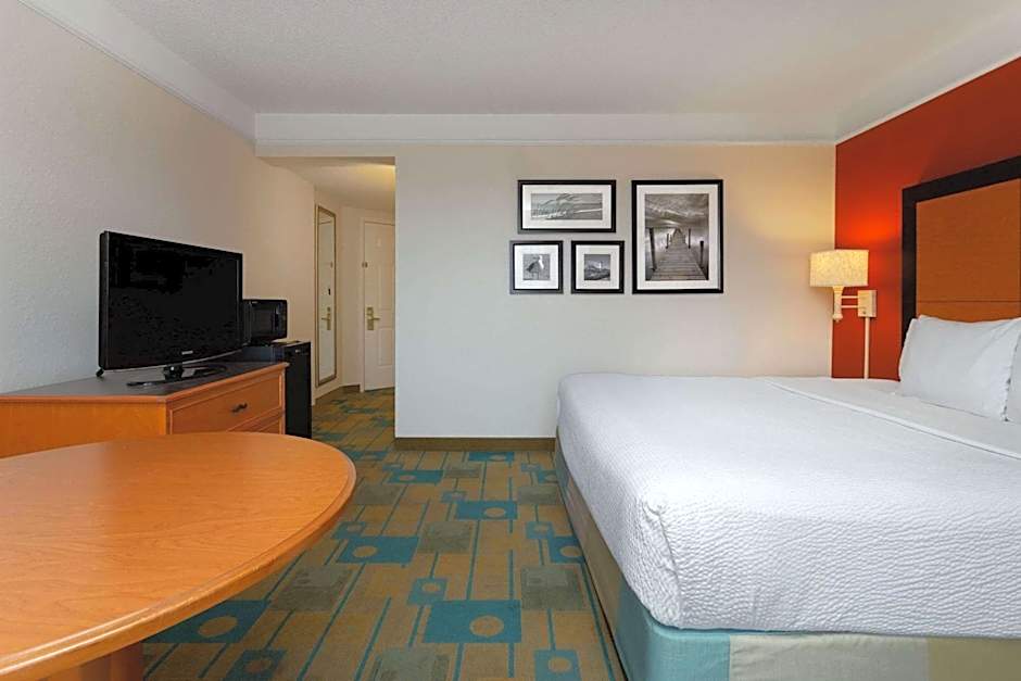 La Quinta Inn & Suites by Wyndham Lakeland West