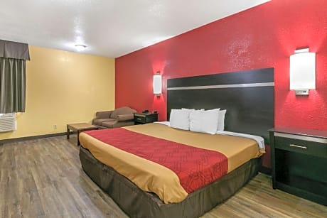King Room with Sofa - Non Smoking
