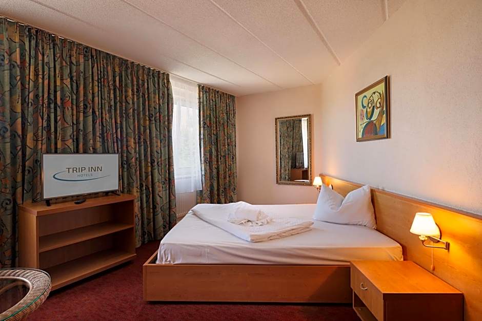 TRIP INN Axxon Hotel