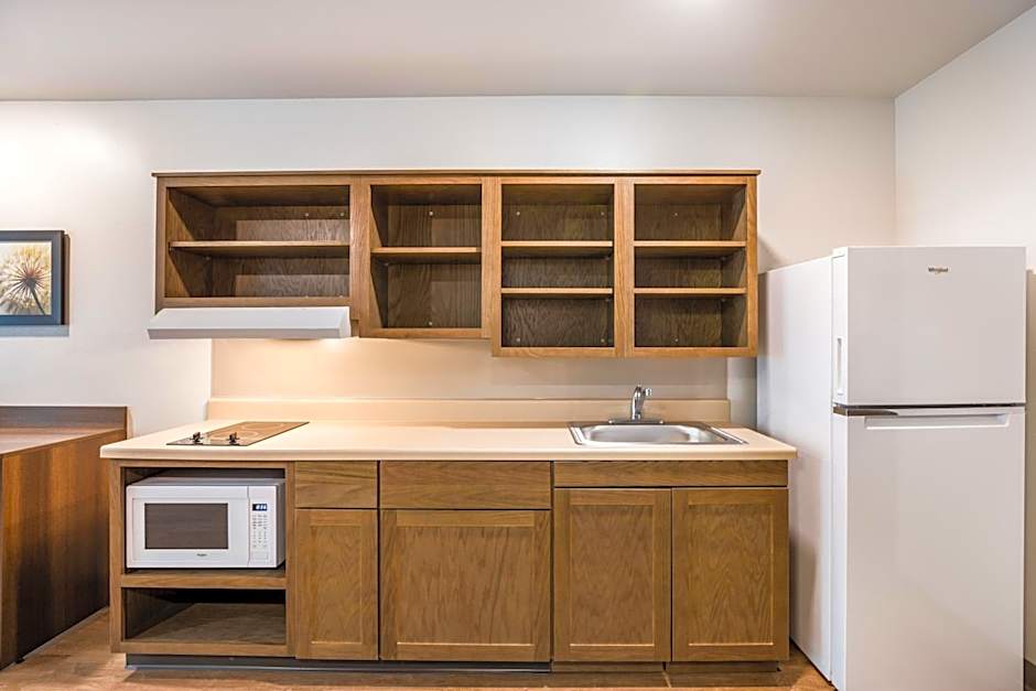 WoodSpring Suites Gurnee-North Chicago