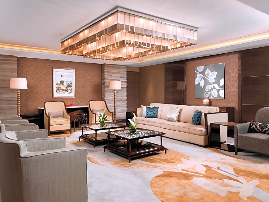 Sheraton Changchun Jingyuetan Hotel