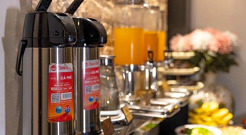 Hanoi House Hotel & Travel