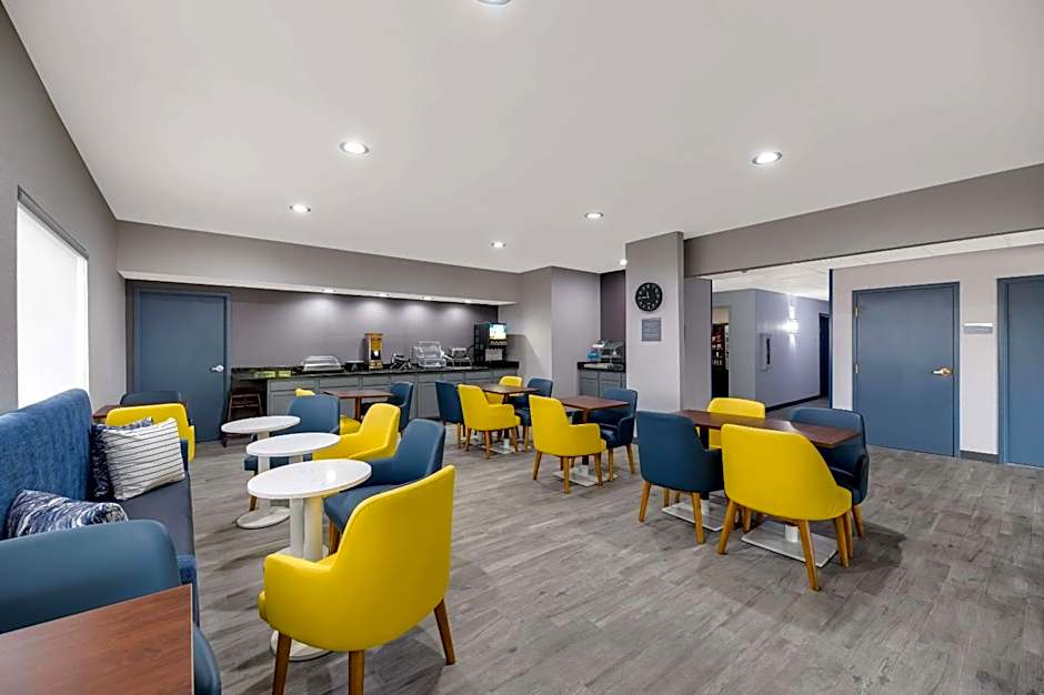 Quality Inn & Suites Artesia