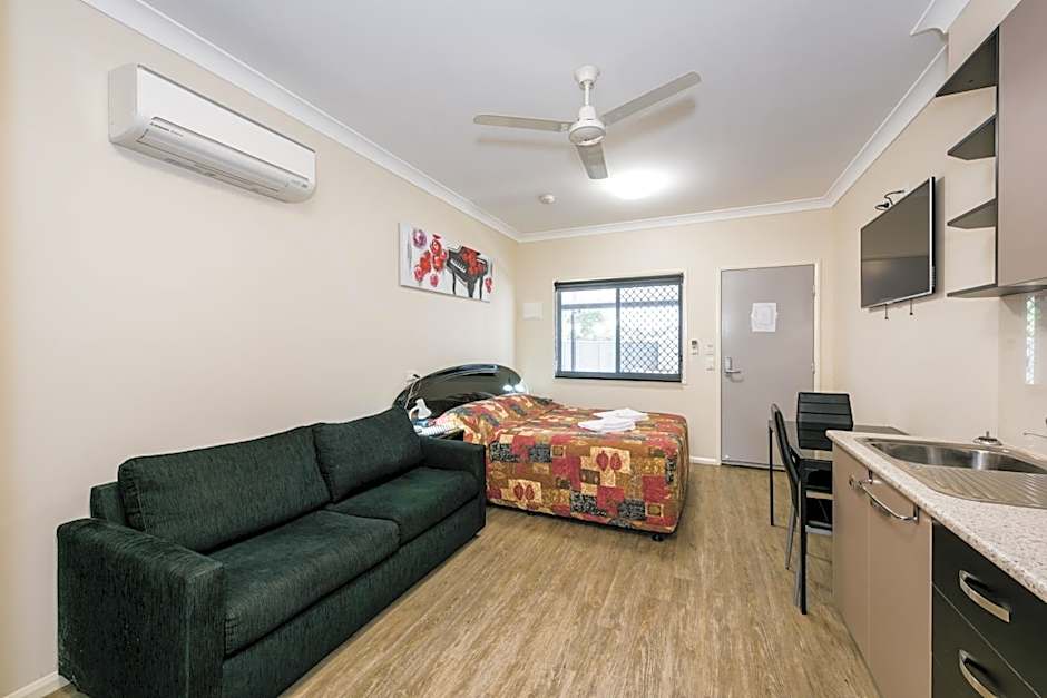 Photo 1 of 7 of Deluxe Studio 1 Queen Bed, No Pets