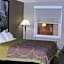 Super 8 by Wyndham Chiswell/Max Meadows Area