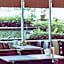 Maneerote Hotel Surin
