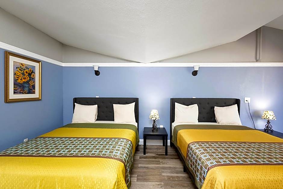 Warm Mineral Springs Motel