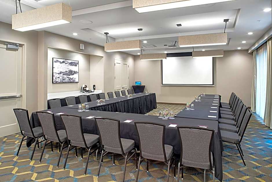 Residence Inn by Marriott Toronto Mississauga West