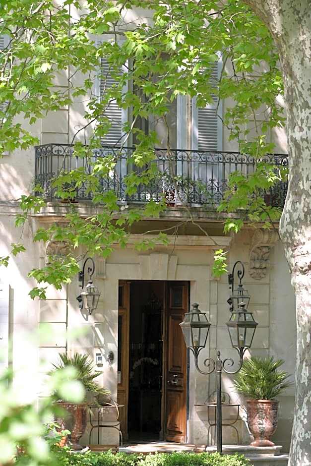Hotel Château Des Alpilles