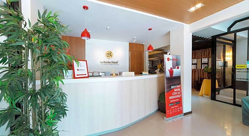 RedDoorz Plus @ Poblacion District Davao