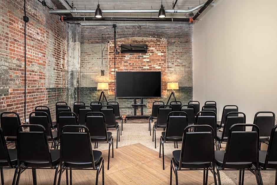 Moxy by Marriott Chattanooga Downtown