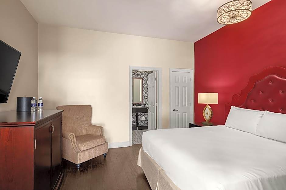 Dauphine Orleans Hotel