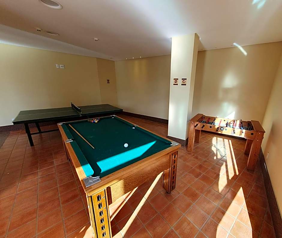 Vista para Pedra Azul e TV de 85''