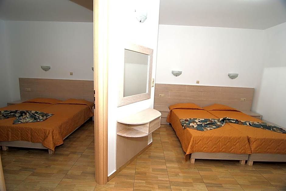Zeus Hotel