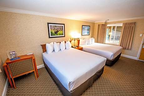 Queen Room with Two Queen Beds - Non-Smoking