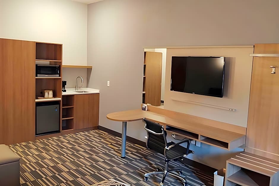 Microtel Inn & Suites by Wyndham Liberty/NE Kansas City Area