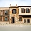 Nill's Stone House Otel