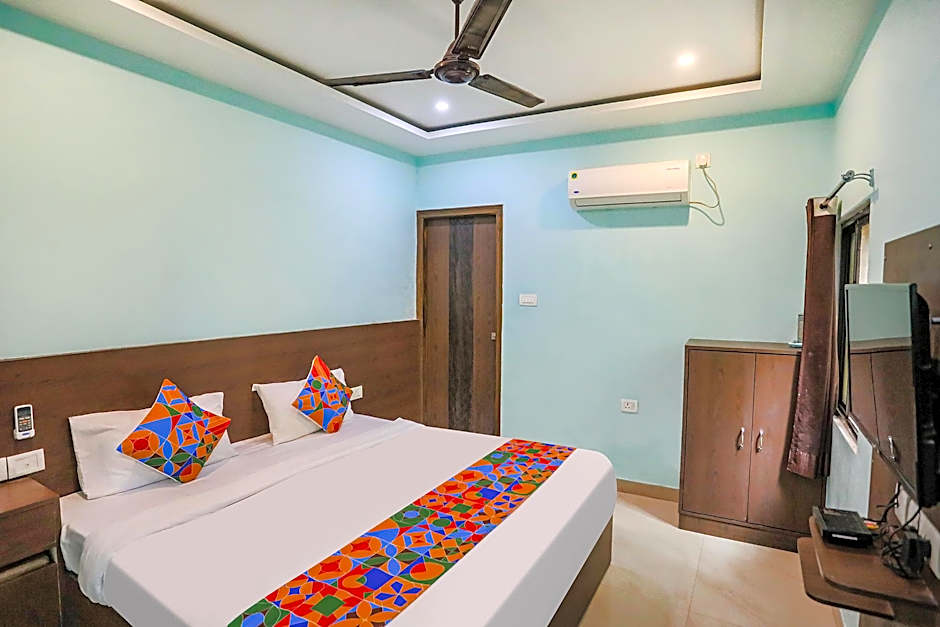FabExpress Banarasi Kothi