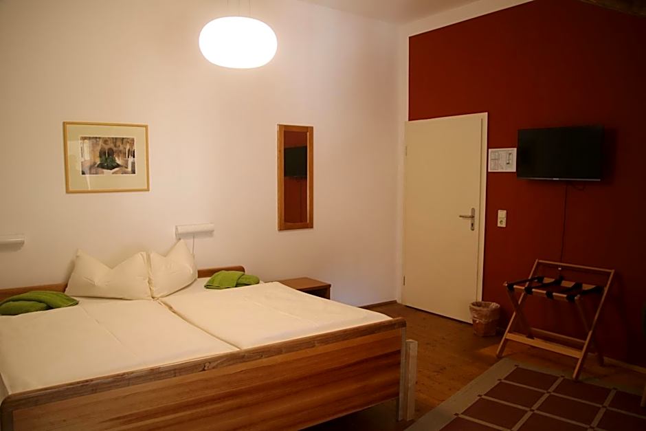 Gästehäuser St. Marienthal