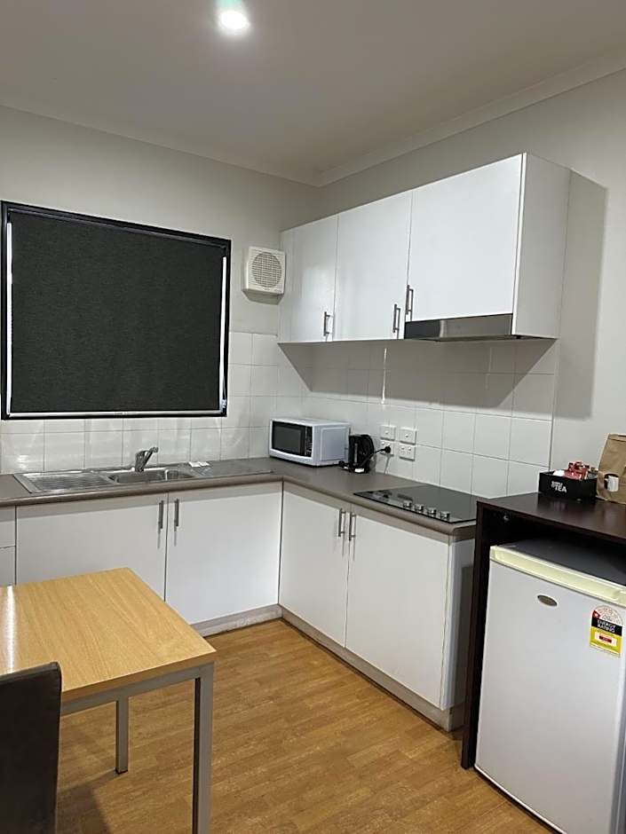 Mia Mia House in the Desert