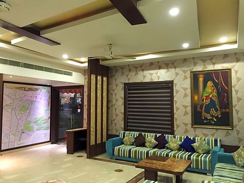 Hotel Ratnawali - Pure Veg Hotel