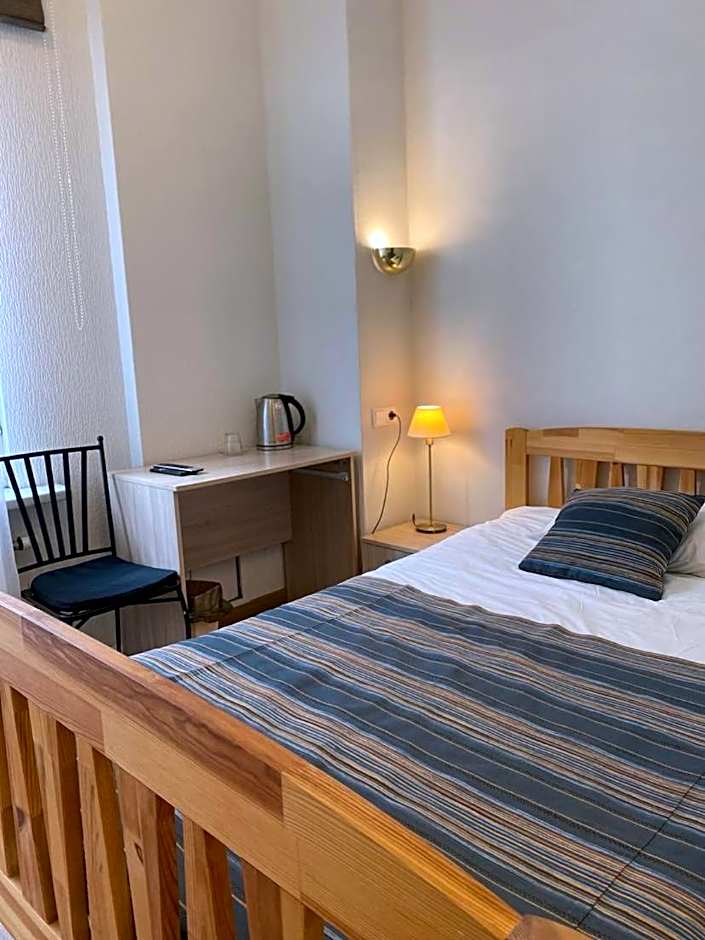 Aquamarine Hotel - Lauluväljak