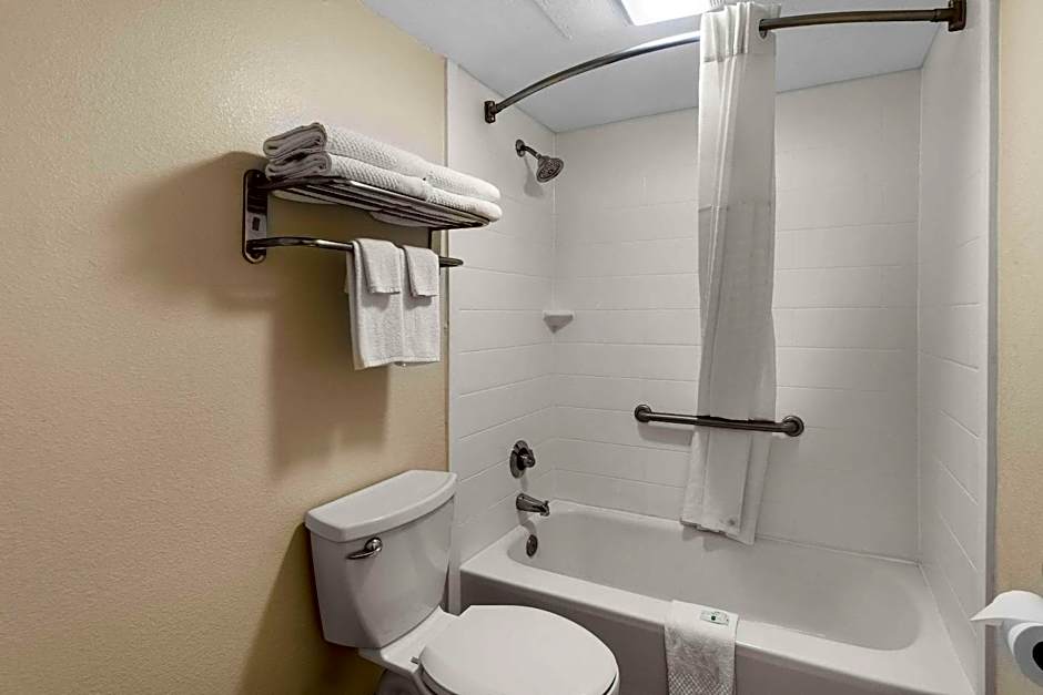 Quality Inn Tullahoma