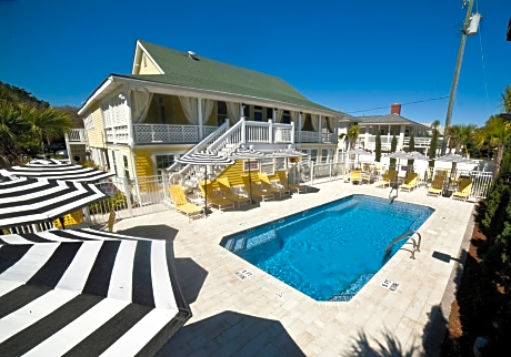 The Georgianne Inn & Suites