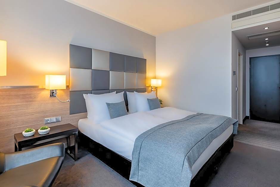 Garner Berlin - Spandau By IHG