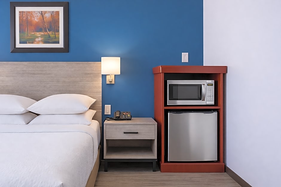 Signature Stay Inn and Suites