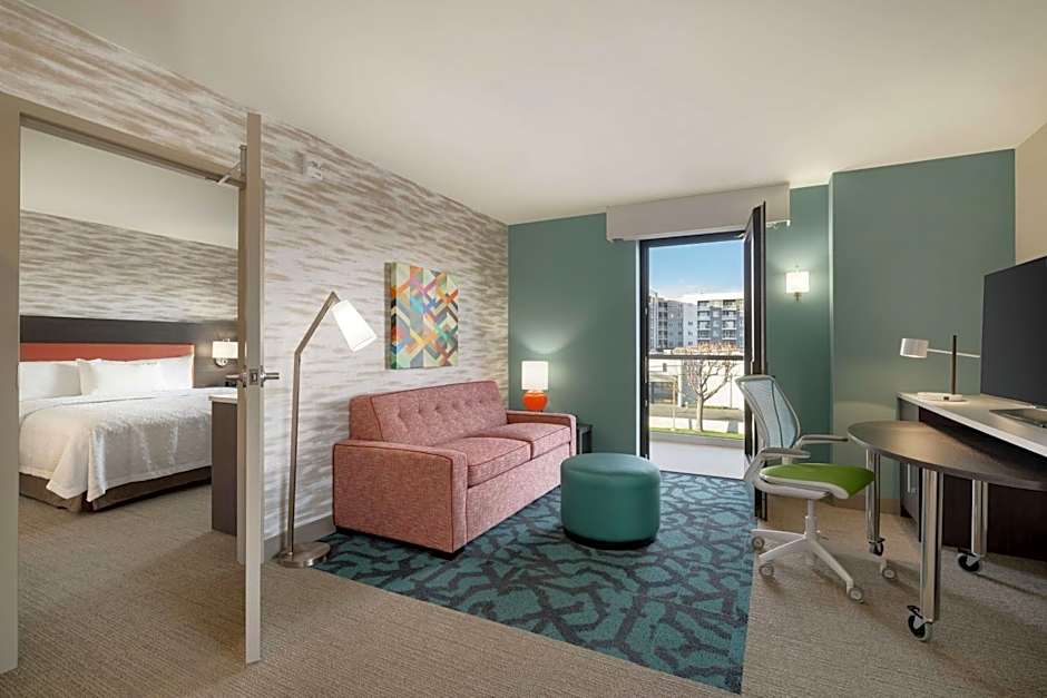 Home2 Suites by Hilton Woodland Hills Los Angeles