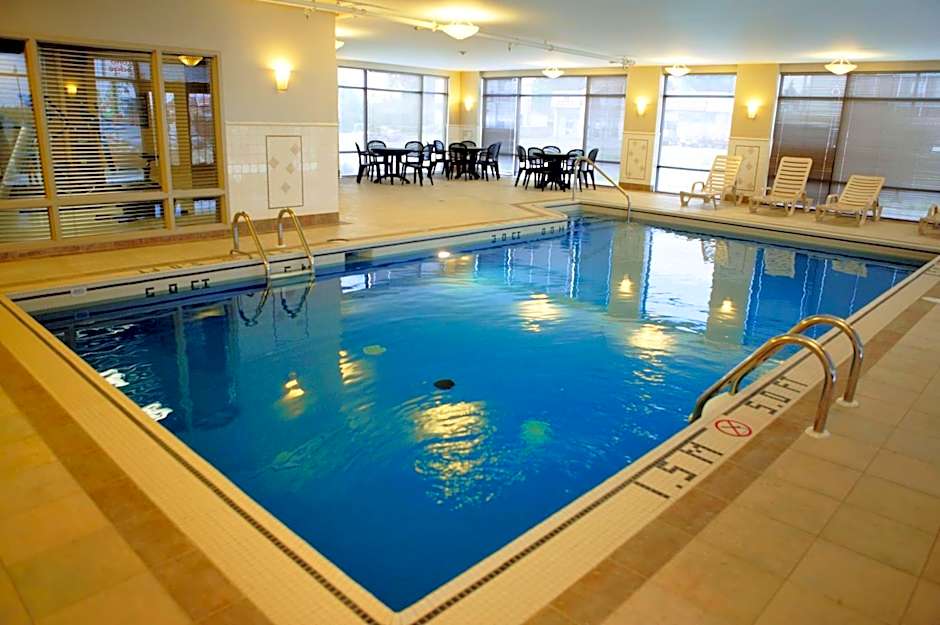 Hampton Inn By Hilton & Suites Laval Quebec Canada