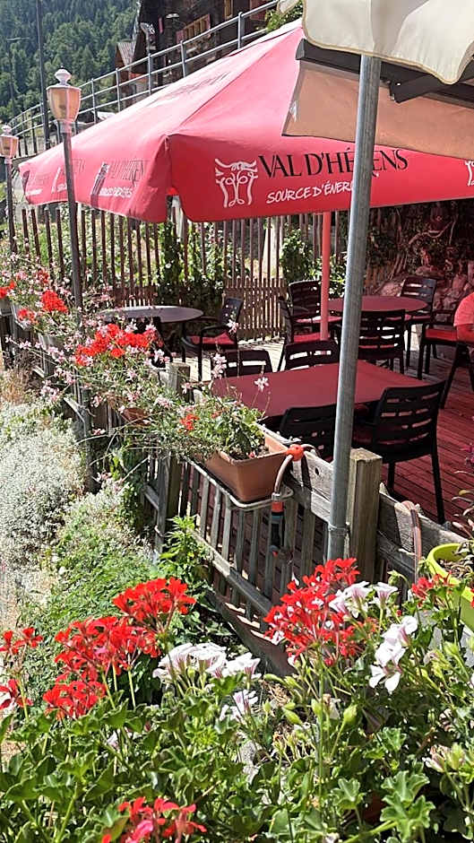 Auberge Restaurant les Aiguilles Rouges