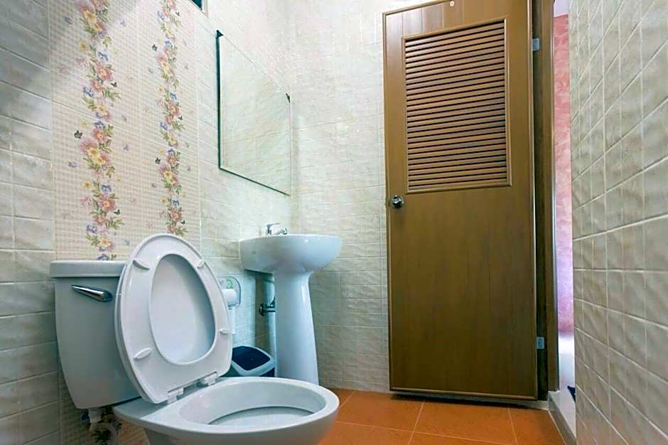 Benya Hotel โรงแรมเบญญา