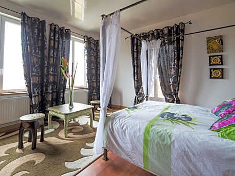 Double Room Exotique with Balcony